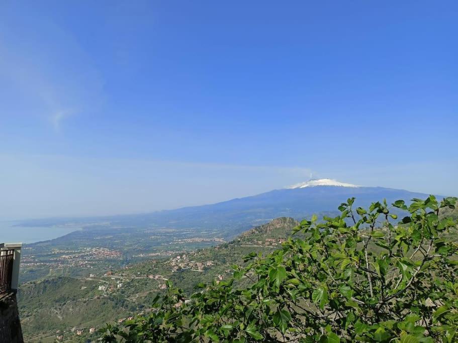 Appartement Stanza Mylai Etna View à Castelmola Extérieur photo