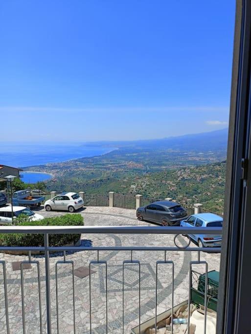 Appartement Stanza Mylai Etna View à Castelmola Extérieur photo